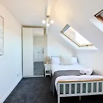 Ferienhaus Aura - Elegant Retreat In Prime Location!