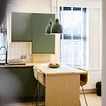 Vakantiehuis Aura - Elegant Retreat In Prime Location!