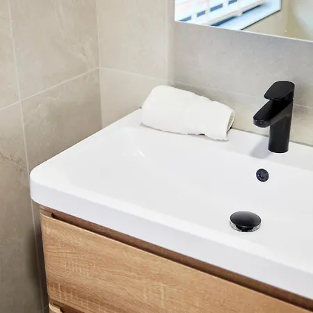 Vakantiehuis Aura - Elegant Retreat In Prime Location! Leeds (West Yorkshire)