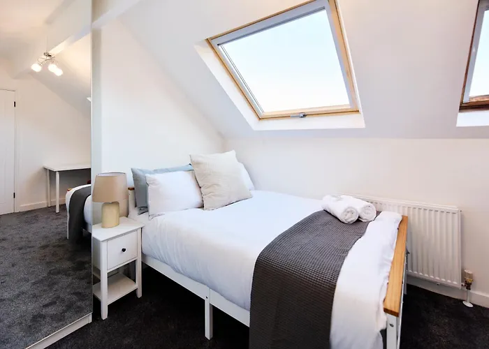 Aura - Elegant Retreat In Prime Location! * Leeds (West Yorkshire)