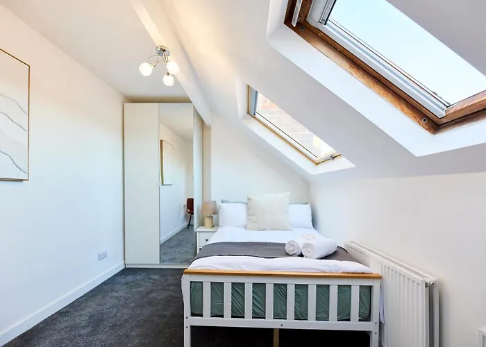 Aura - Elegant Retreat In Prime Location! Σπίτι διακοπών Λιντς