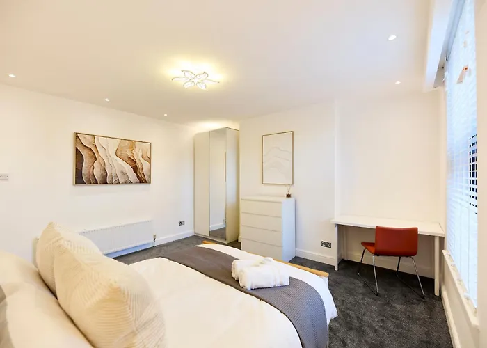 Aura - Elegant Retreat In Prime Location!