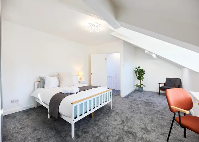 Aura - Elegant Retreat In Prime Location! Σπίτι διακοπών Λιντς