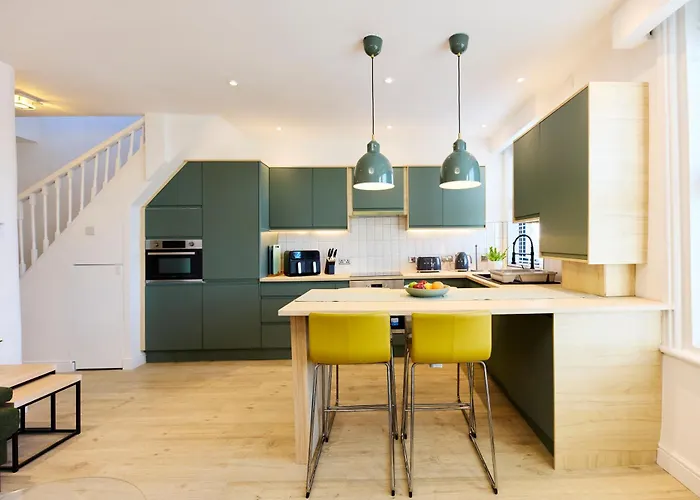 Aura - Elegant Retreat In Prime Location! Сasa de vacaciones