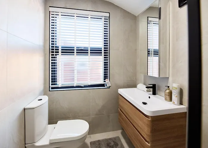 Aura - Elegant Retreat In Prime Location! Сasa de vacaciones